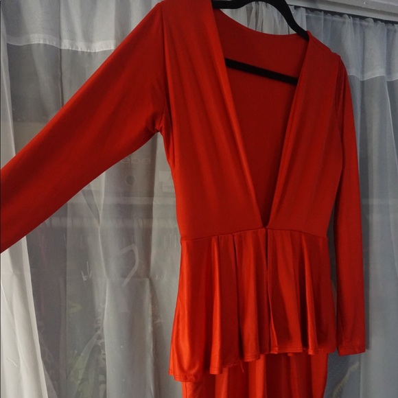 Knee length , deep v , long sleeve dress - Picture 2 of 2